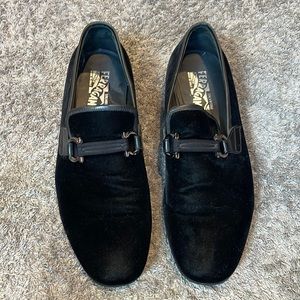 Mens ferragamo black velvet loafers